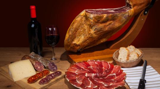 Nem lesz kapható a világhírű spanyol sonka?