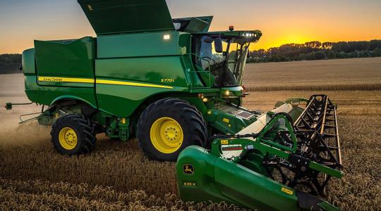 Komoly díjjal ismerték el a John Deere kombájnjait 