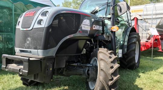 Bevált a CARRARO hajtáslánca és a hídja? Akkor válaszd ezt a profi traktort! – VIDEÓ!
