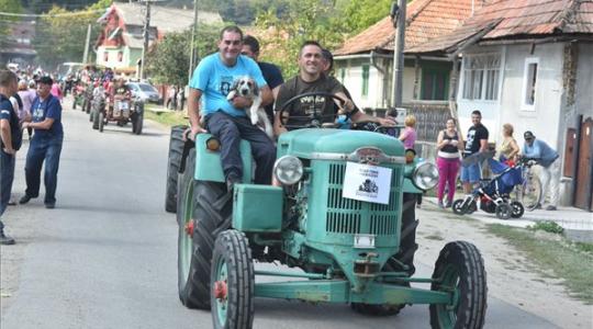Veterán traktorok – Nemzeti Vágta – Kárpát-medence szilvalekvárja – KÉPEK!