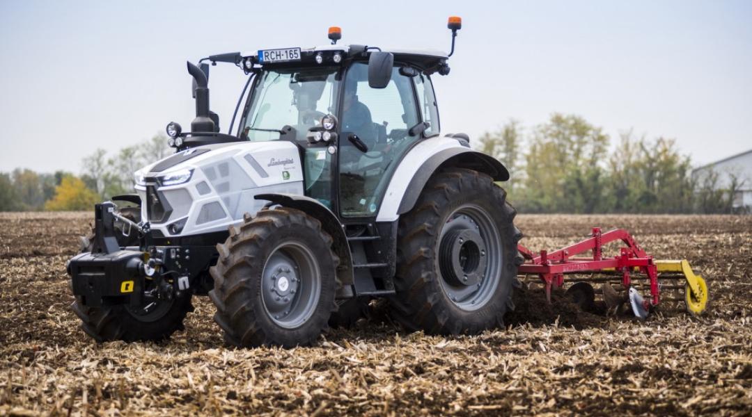 Ezt látnod kell! Itt az új Lamborghini traktor