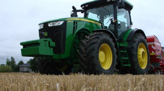 John Deere, CASE IH, New Holland volt a top 3 forgalomba helyezett traktormárka tavaly