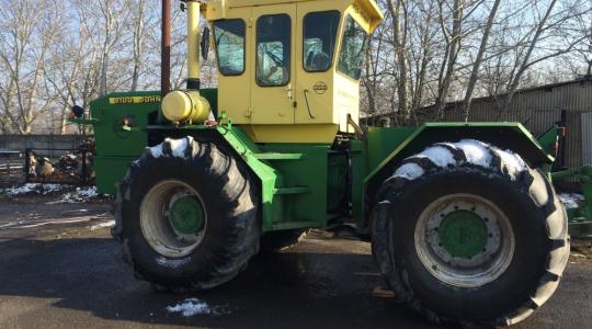 Traktorok 200 LE felett