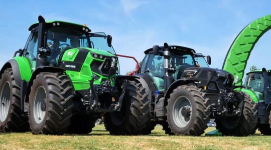 Aztán elindultak a Deutz-Fahr traktorok, és mindenkinek tátva maradt a szája!