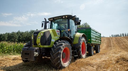 A tanárból lett gazdálkodó és a CLAAS traktorok sikertörténete