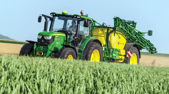 Új John Deere permetezőgép már nettó 15 800 000 Ft-tól!