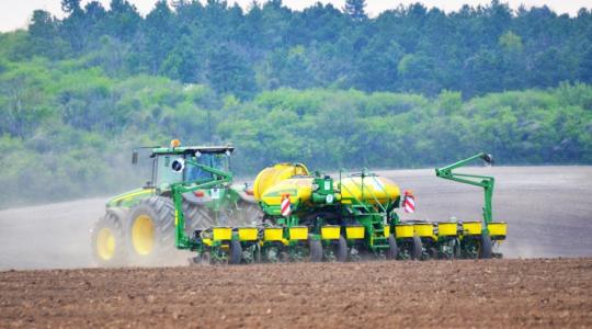 Az európai agráriumnak úgy kell fenntarthatóbbá válnia, hogy közben a versenyképességét is megtartja
