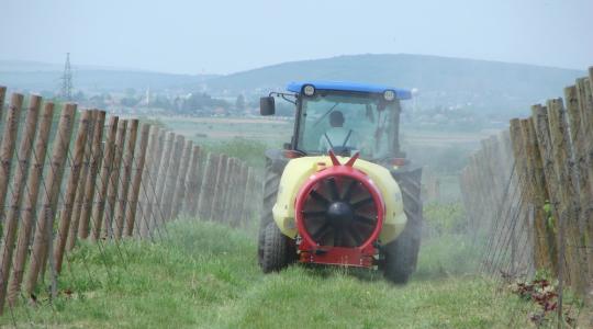Piacterünkön megtalálja a megfelelő ültetvényes permetezőt 