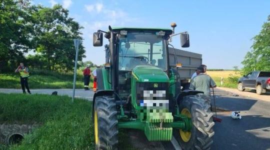 Tragikus ütközés szakította félbe a mezőgazdasági szállítást – FOTÓK