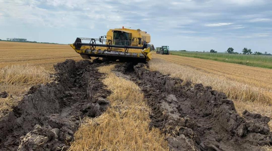 Felbecsülhetetlen károk! Több mint 100 mm eső zúdult le az ország több pontján – OLVASÓI FOTÓK