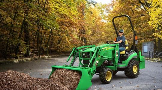 John Deere fejlesztés a biztonságos rakodásért