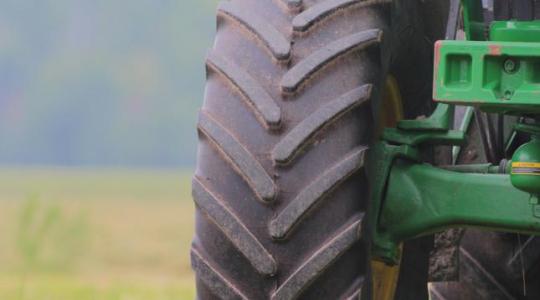 Magyar vendégmunkást gázolt el egy traktor Ausztriában