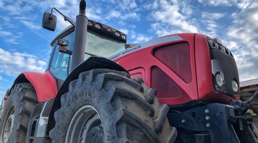 Mit tegyél, ha nem indul a traktor, rakodógép? – Akkumulátor-kisokos