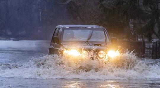 Mindent elöntött a megáradt Tisza – KÉPEK