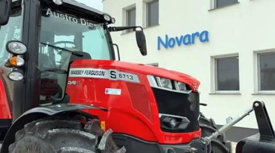 Novara újdonságok! Piros traktor!