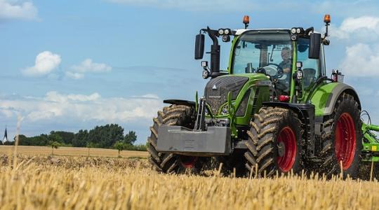 Az MTZ váltótól a Fendt Vario váltóig – hatalmas fejlődés az agráriumban