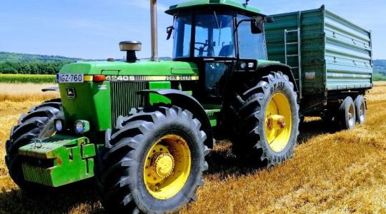 A 100-150 lóerős traktorokból válogattunk, piacterünk hirdetéseiből