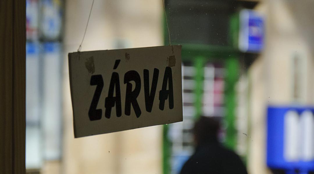 Újabb szigorítás: lezárják az országot, bezárnak a boltok