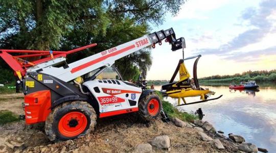 Bobcat rakodó a lengyel tűzoltóság szolgálatában