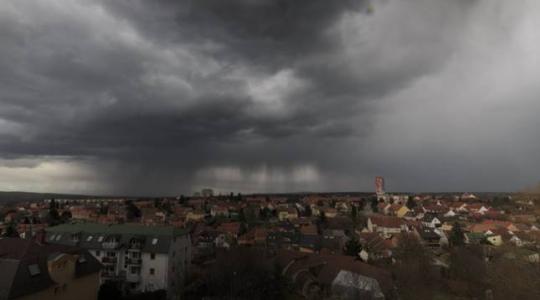 Megérkeztek az első zivatarok – az egész országban elsőfokú riasztás van érvényben