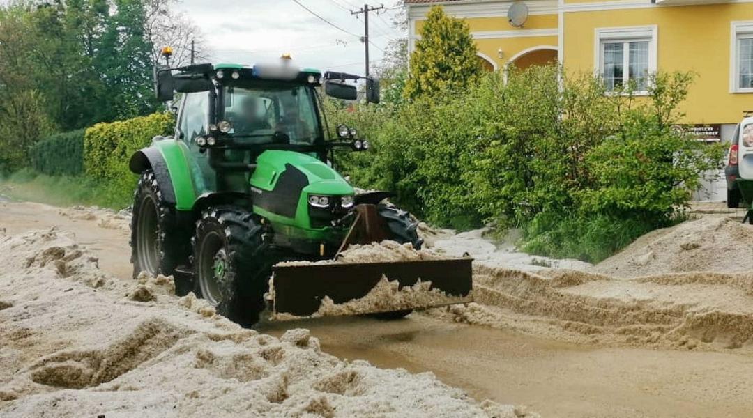 Szörnyű jégeső Vas megyében! A jeget traktorral és pótkocsival kellett eltakarítani – Képek