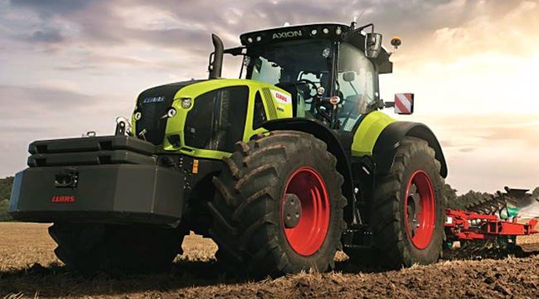Bikaerős traktor, ami mindent elhúz!