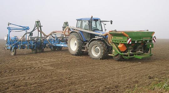 Traktorosok, figyelem! Ezekkel a kiegészítőkkel sok költség takarítható meg