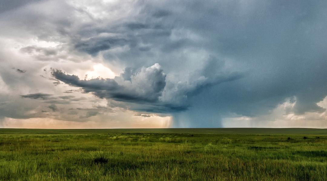 Időjárás: Riaszt a meteorológia! Hatalmas felhőszakadások jöhetnek