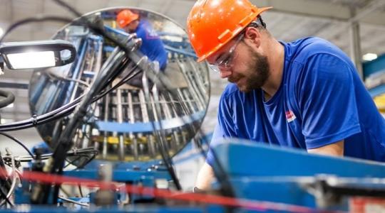 Feléledni látszik a beruházási kedv, így teljesítettek az egyes ágazatok