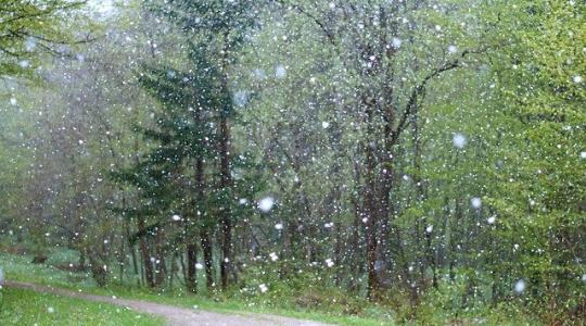 Esős karácsony, kevéske hóval – mutatjuk, hol fog esni