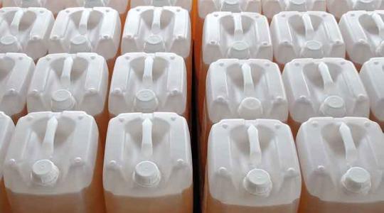 Mozgalmas néhány nap volt: 458 doboz cigi és 600 liter alkohol