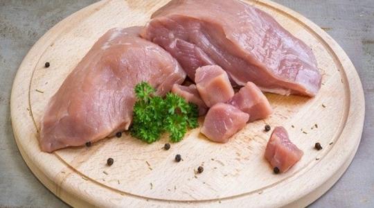 Egy év alatt sokat emelkedett a darabolt sertéshús feldolgozói ára