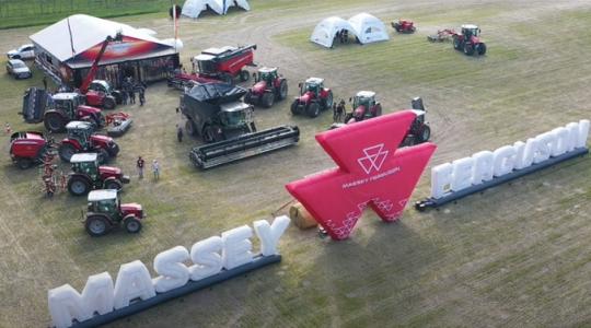 Nincsen készletes új traktor? Dehogynem: az alkatrész is a polcon van! Nincsen készletes új traktor? Dehogynem: az alkatrész is a polcon van!