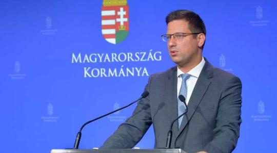 Mi lesz a forinttal? A Kormányinfóról jelentkezünk