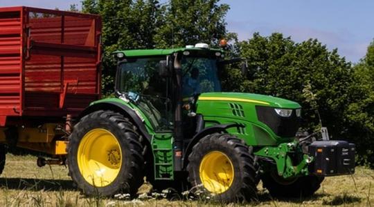 Hihetetlen: ennyivel több traktort vásároltak idén júliusban a gazdák, mint tavaly