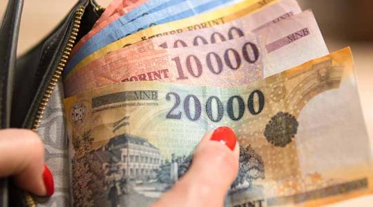 Nem talál magára a forint! 