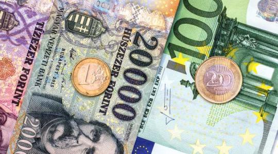 Több mint aggasztó, ami a forinttal történik