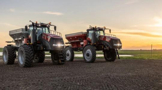 Több önvezető gép egy területen? Minden megy magától! – Videó