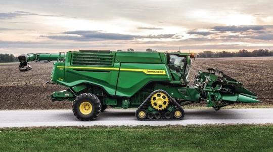 Videón a legértékesebb John Deere kombájn fülkéje!