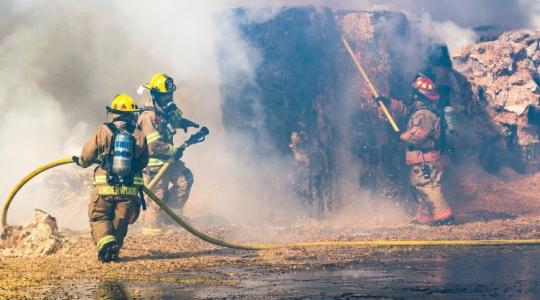 Öt traktor kieégett a gépszerelő műhelyben, szerencse, hogy nem lett nagyobb baj