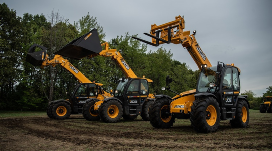 JCB kavalkád Mezőkövesden – VIDEÓ