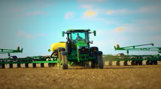 Elektromos nyomatékváltó a traktorokban – John Deere EVT