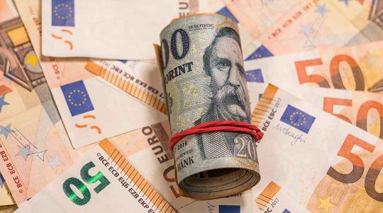 Lélektani határ alá zuhant a forint!