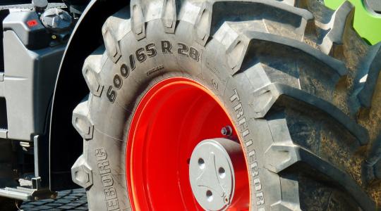 177 éves a találmány, amin a traktorod gördül