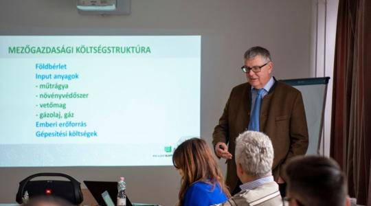 Harsányi Zsolt: Egy szem kukorica-vetőmag már több mint egy forint