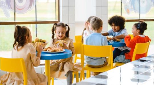 Már meg sem lepődünk: tovább emelkedhetnek a menzaárak