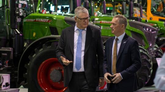 Claas, Fendt, Horsch gépek 5000 négyzetméteren