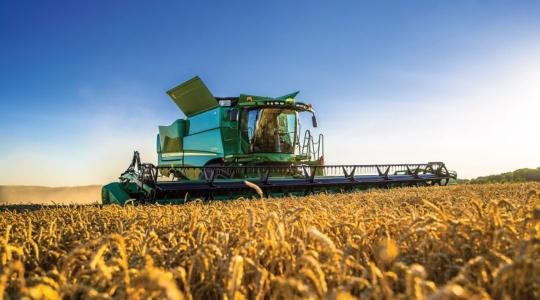 Betakarítás mesterfokon – John Deere kombájnok