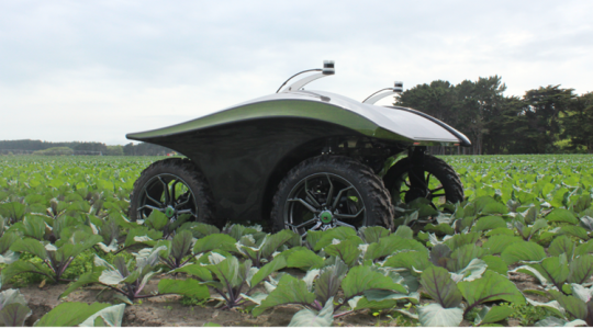 Gyomláló pók, lézeres gyomirtó, elektromos, autonóm traktor – FIRA USA 2023