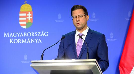 Kormányinfó: Változások jönnek a SZÉP-kártyáknál, árplafont kap a feldolgozóipar